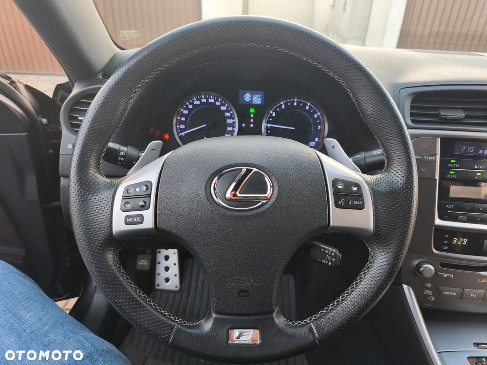 Lexus IS 250 F-Sport - 17