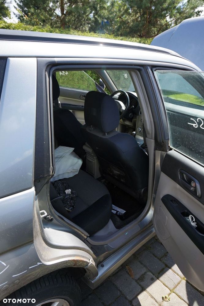 SUBARU FORESTER II SG LIFT 2006 45A 2.0 16V EJ20F 157KM TZLB5 SZARY na części - 14