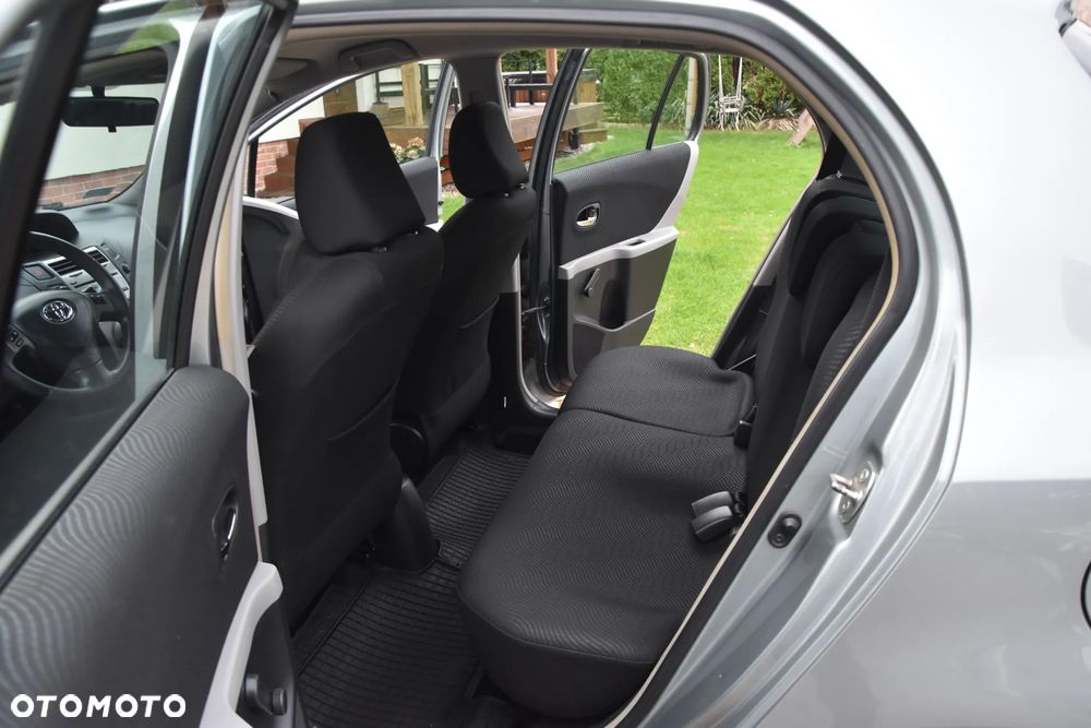 Toyota Yaris 1.33 VVT-i Multidrive S Executive - 18