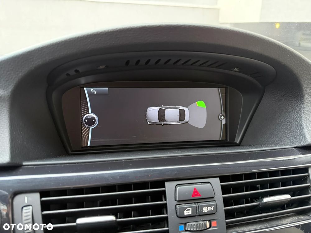 BMW Seria 3 320d Efficient Dynamics Edition - 37