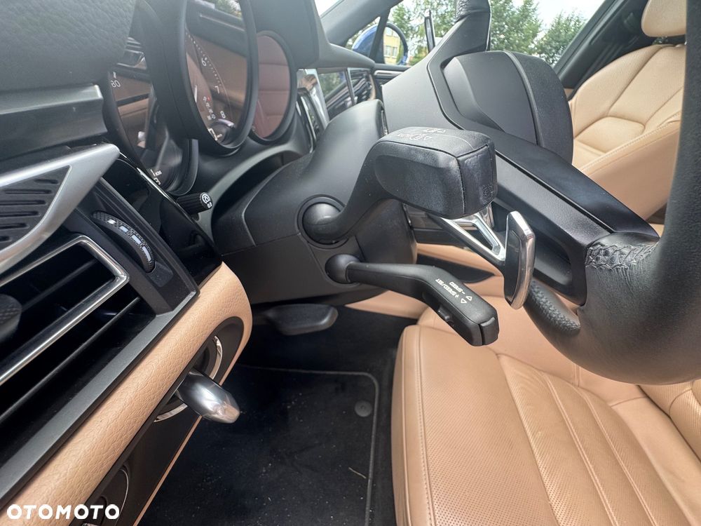 Porsche Macan Standard - 26