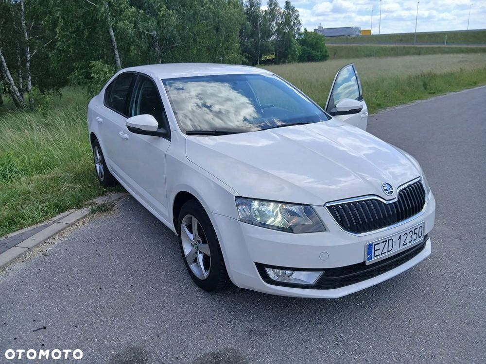 Skoda Octavia 1.6 TDI Solution - 1
