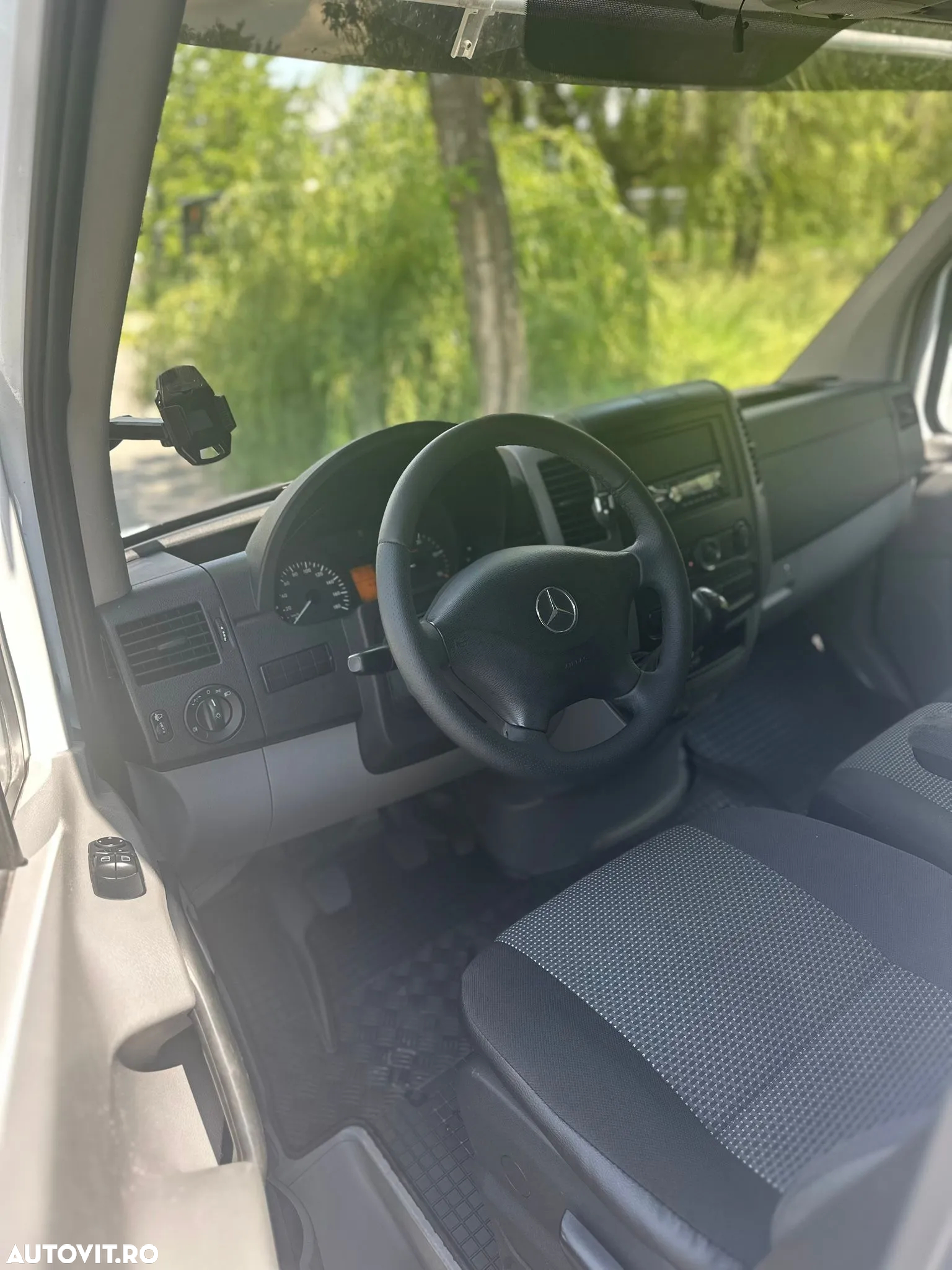 Mercedes-Benz Sprinter - 6