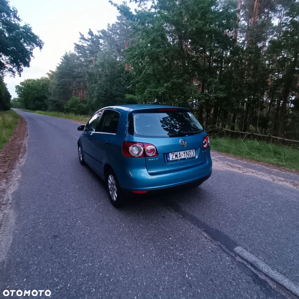 Volkswagen Golf 1.6 FSI Trendline - 8