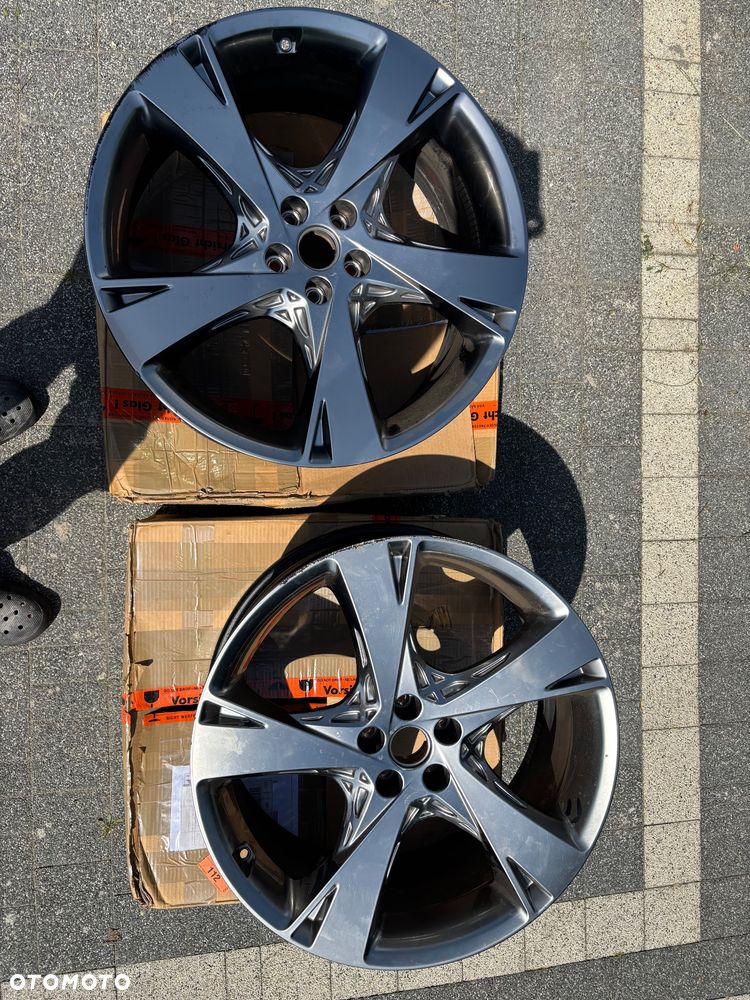 Genesis GV80 Felgi 22” - 1