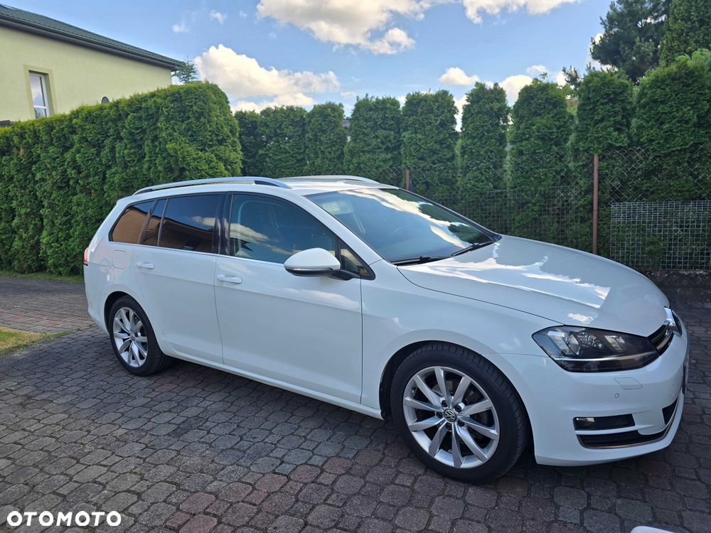 Volkswagen Golf - 1