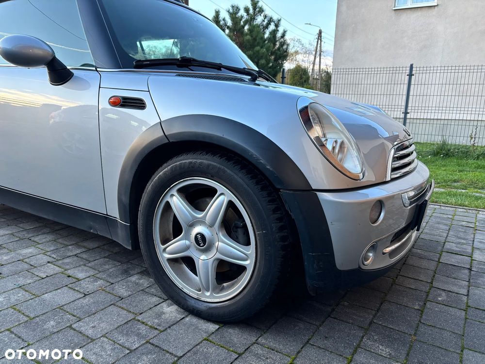 MINI Cooper Standard - 18