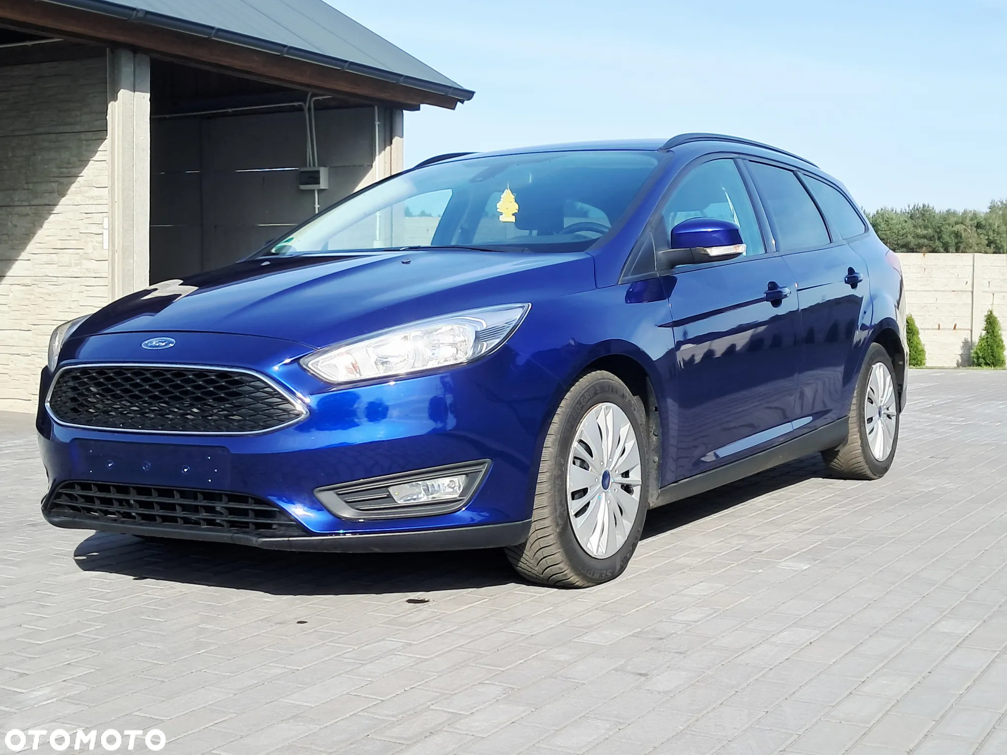 Ford Focus 1.5 EcoBlue Start-Stopp-System COOL&CONNECT - 2