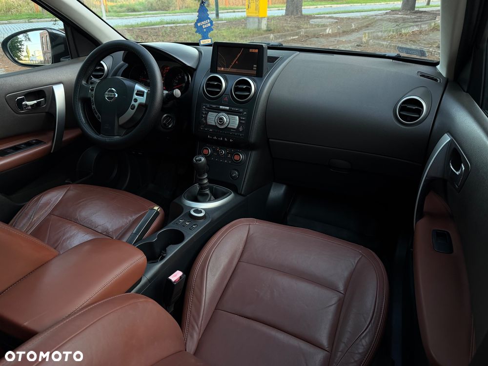 Nissan Qashqai 2.0 dCi DPF tekna - 7