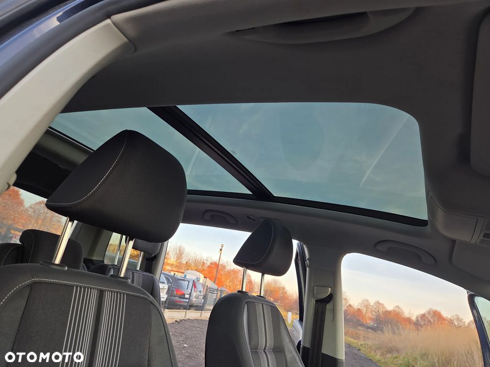 Volkswagen Touran 2.0 TDI DPF DSG MATCH - 15