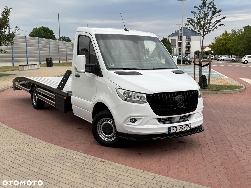 Mercedes-Benz Sprinter - 2