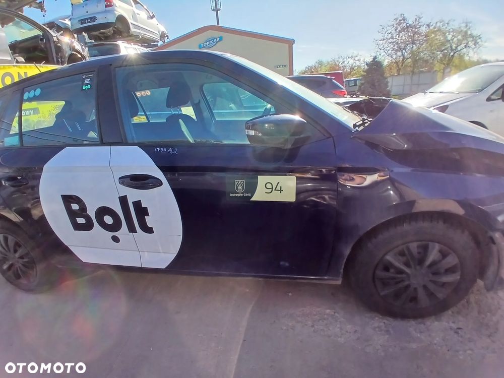 Skoda Fabia III Kombi Drzwi Przód Przednie Prawe Kolor LF5A - 1