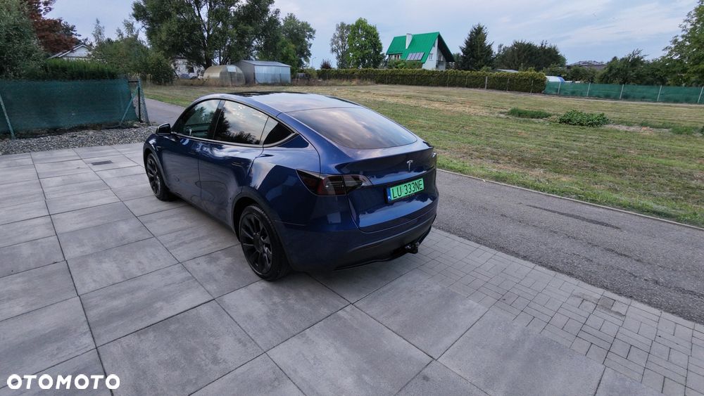 Tesla Model Y Long Range AWD - 18