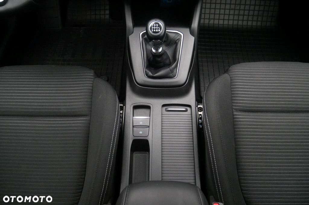 Ford Focus 1.0 EcoBoost Titanium - 11