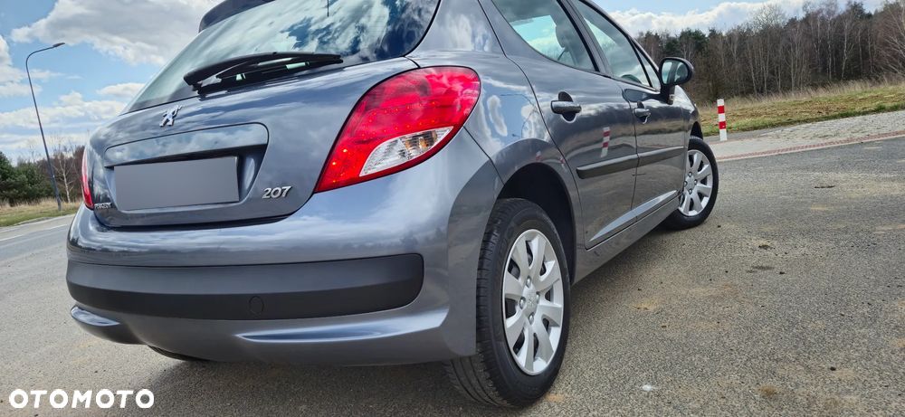 Peugeot 207 1.4 16V Trendy - 15