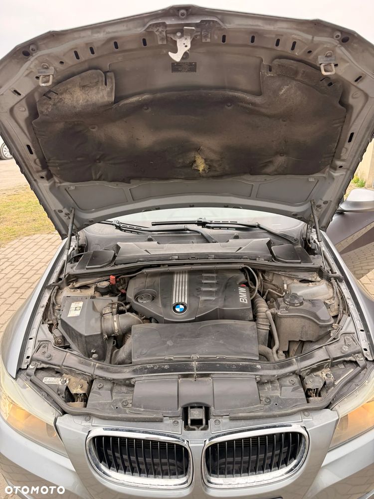 BMW Seria 3 320d - 23