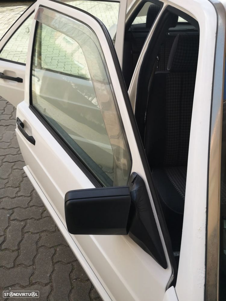 Mercedes-Benz W201 (1982-1993) 190 D 2.0 - 21