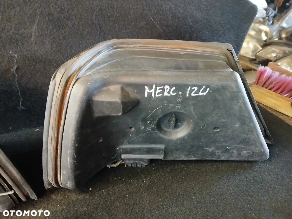 Mercedes  w124 Lampa tylna lewa, prawa - 4