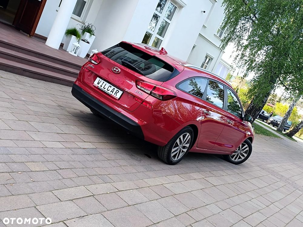 Hyundai i30 blue Kombi 1.6 CRDi Style - 40