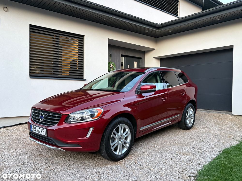 Volvo XC 60 T5 Drive-E Momentum - 1