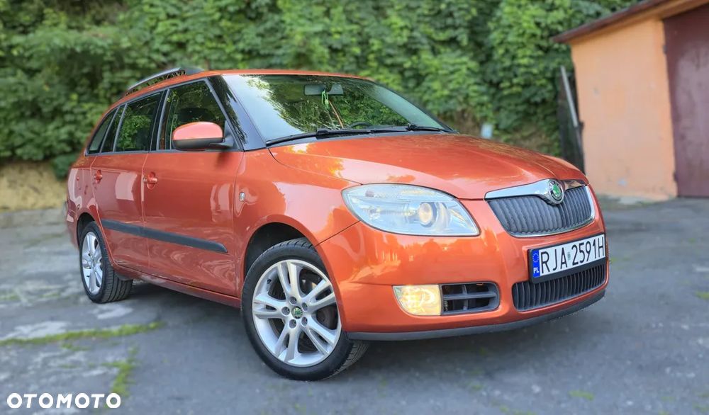 Skoda Fabia 1.4 16V Elegance Plus - 1