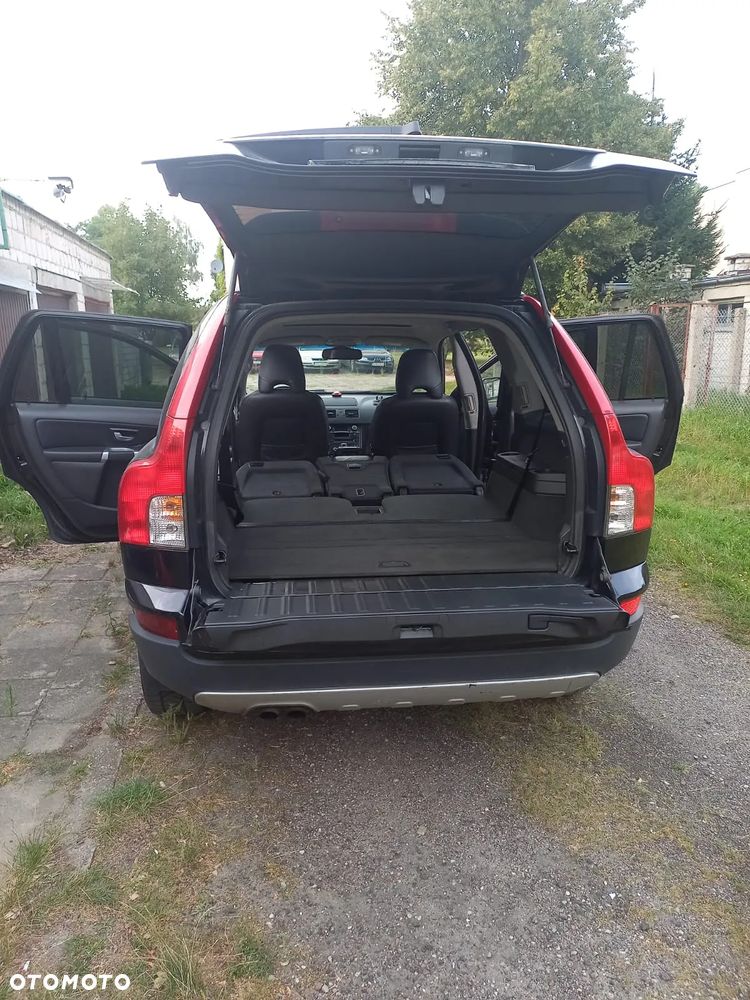 Volvo XC 90 - 9