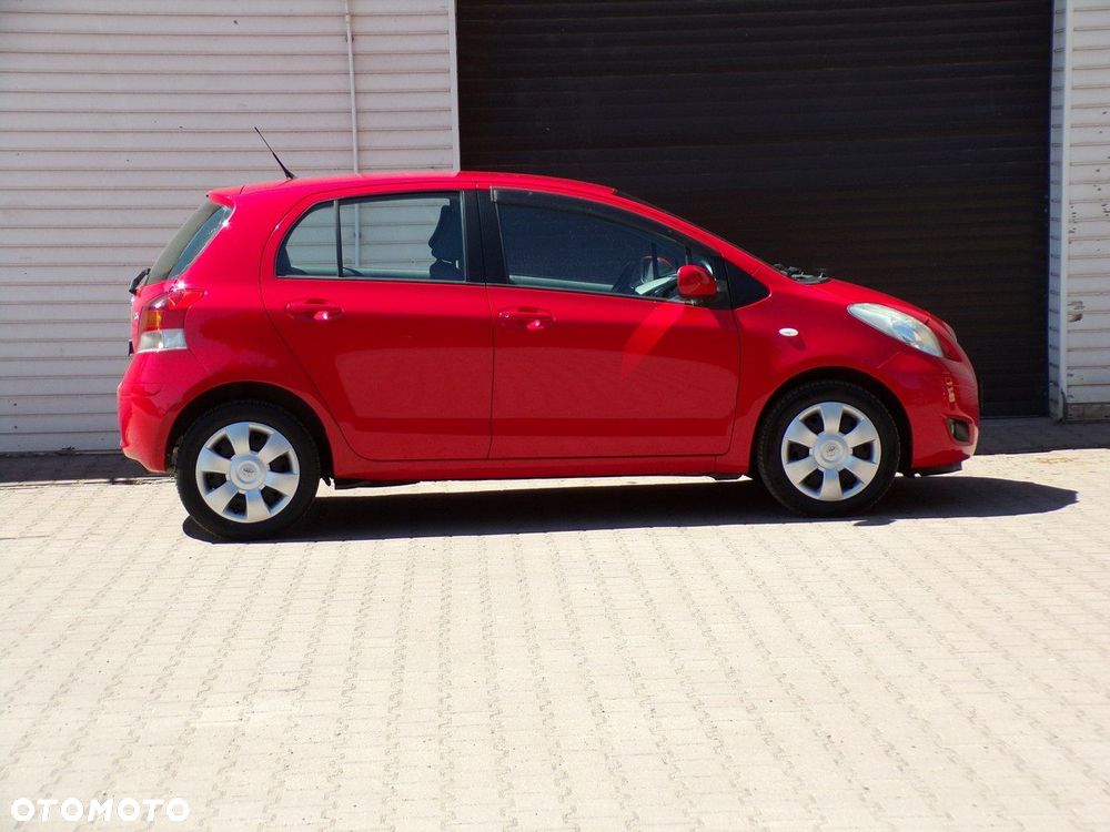 Toyota Yaris - 4