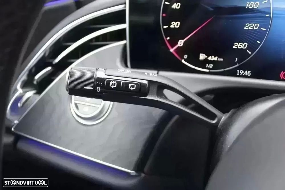 Mercedes-Benz E 220 d Avantgarde - 4