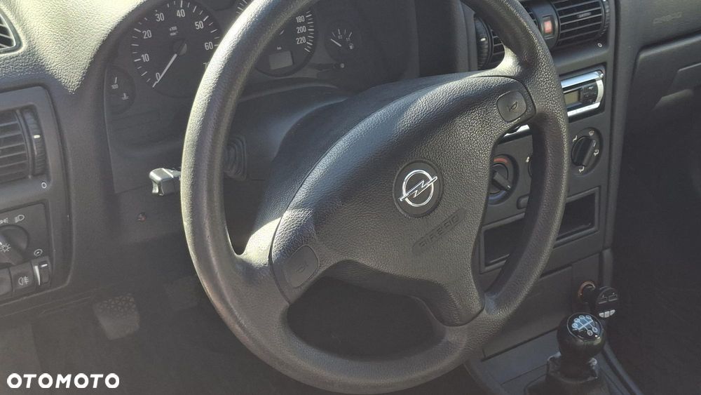 Opel Astra - 10