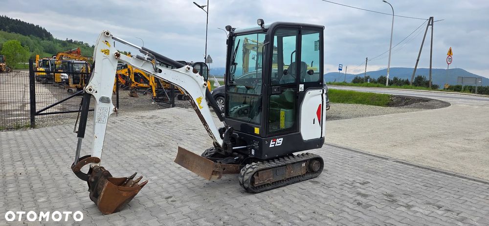 Bobcat E19 - 11