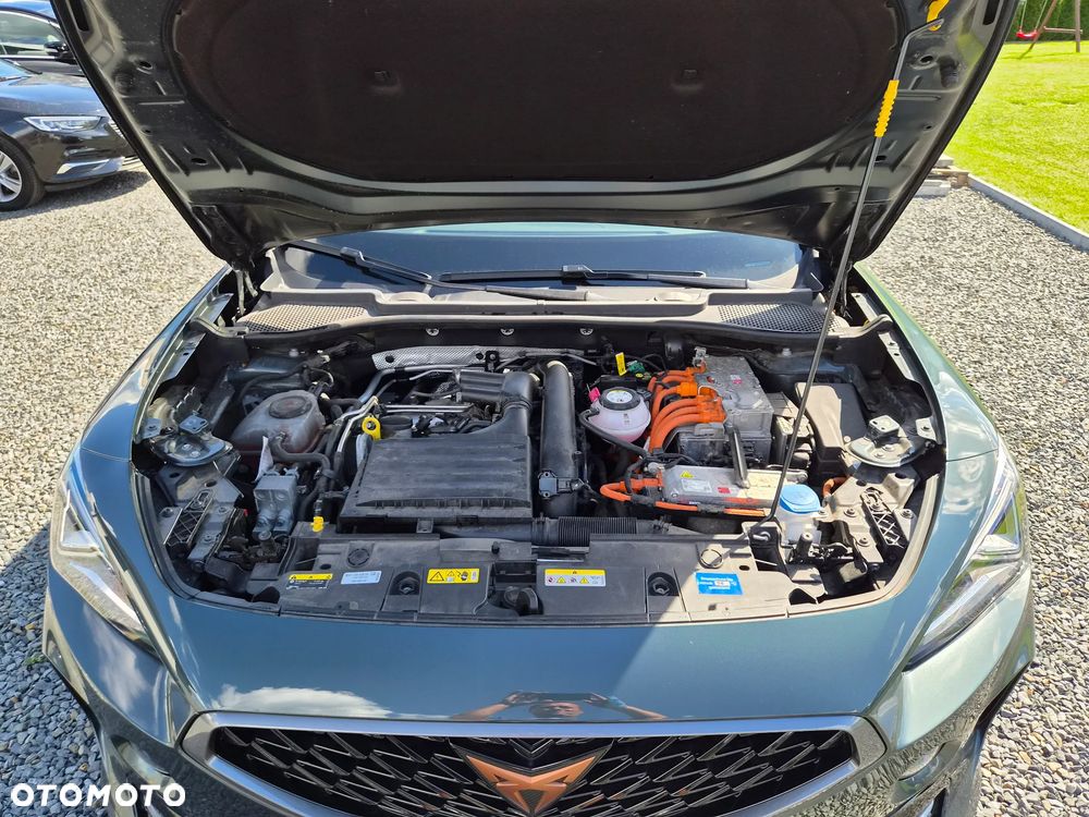 Cupra Formentor VZ 1.4 e-Hybrid DSG Priority - 40