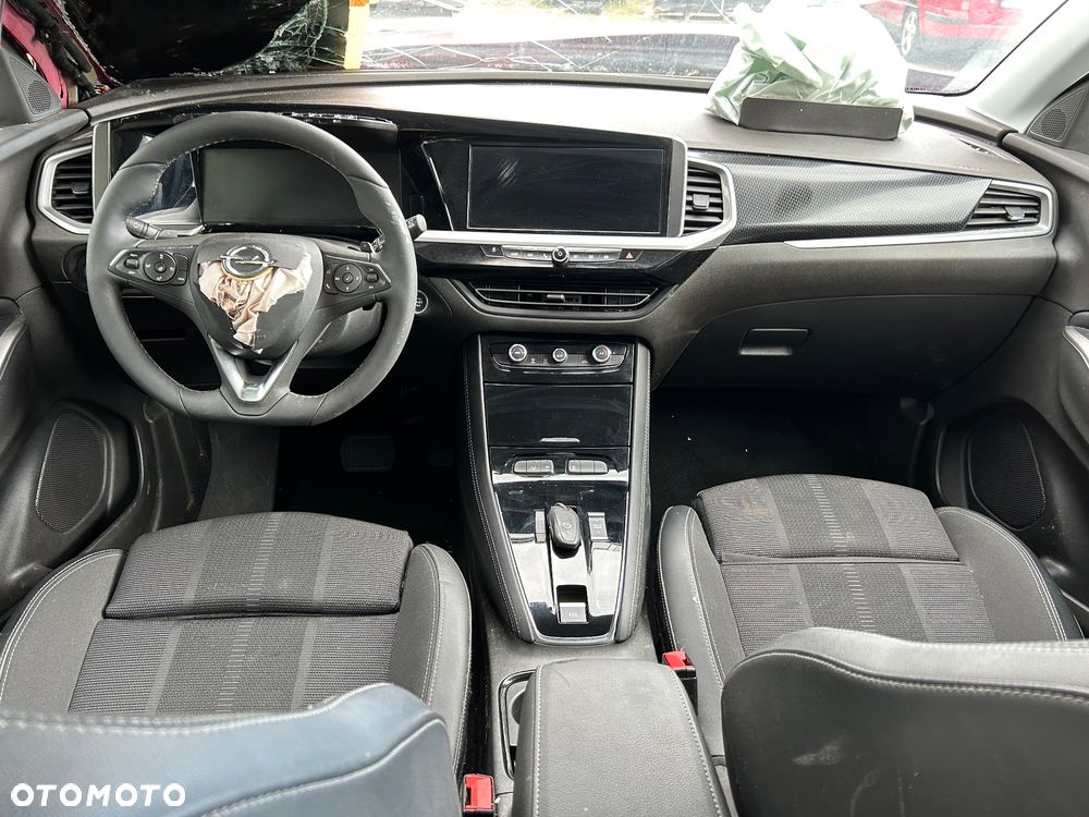 Opel Crossland X - 24