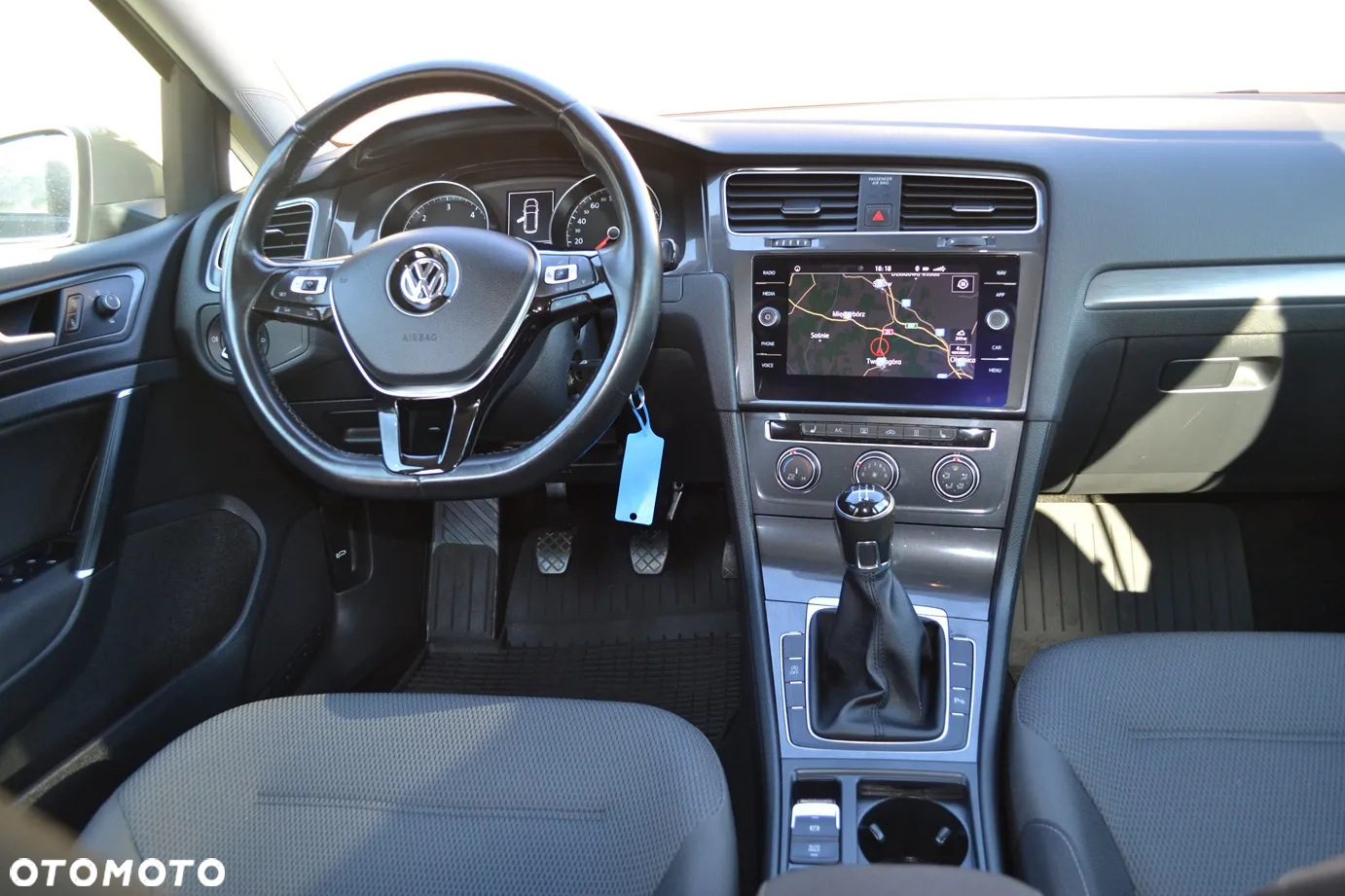 Volkswagen Golf 1.6 TDI SCR Comfortline - 11