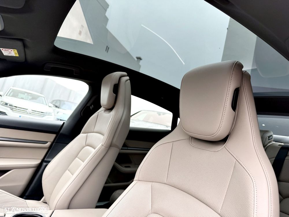 Porsche Taycan 4S - 24