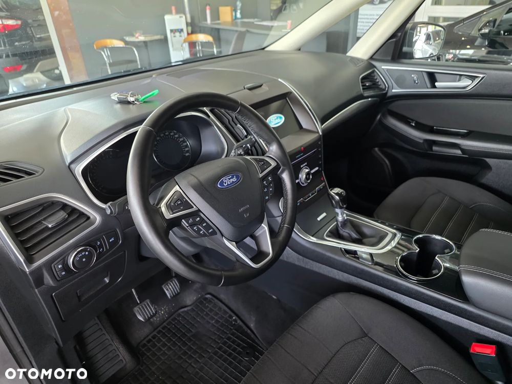 Ford Galaxy - 9