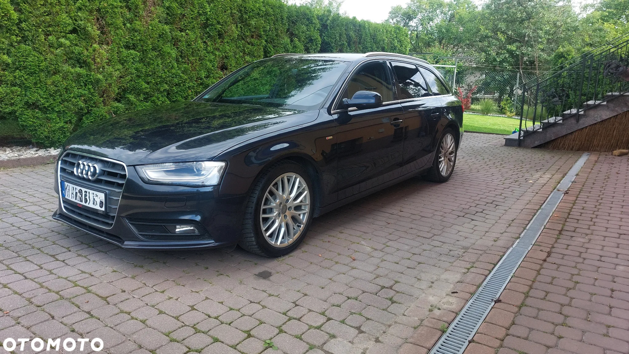 Audi A4 Avant 2.0 TDI DPF quattro S tronic S line Sportpaket - 4