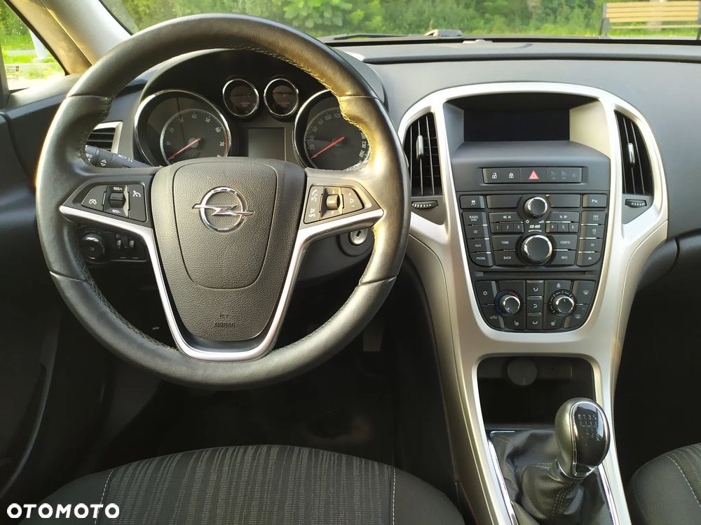 Opel Astra 1.4 Turbo Cosmo - 18