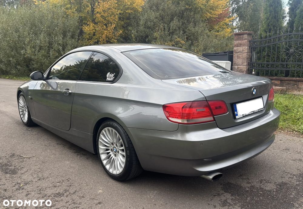 BMW Seria 3 320i - 1
