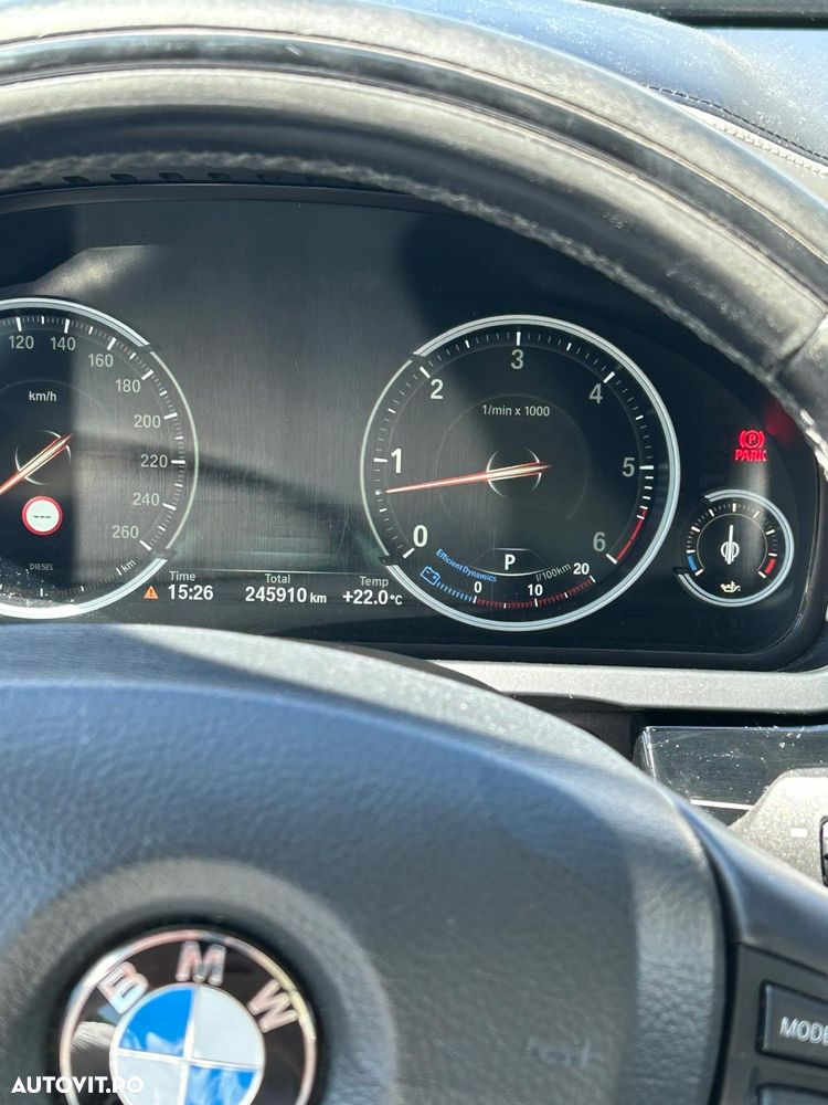 BMW Seria 7 740d xDrive - 14