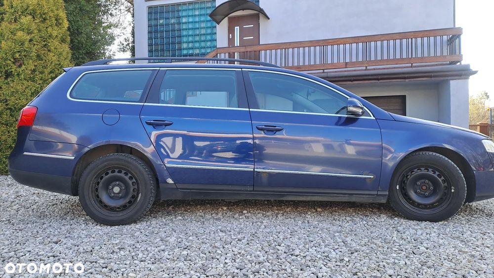 Volkswagen Passat 2.0 TDI Comfortline - 16