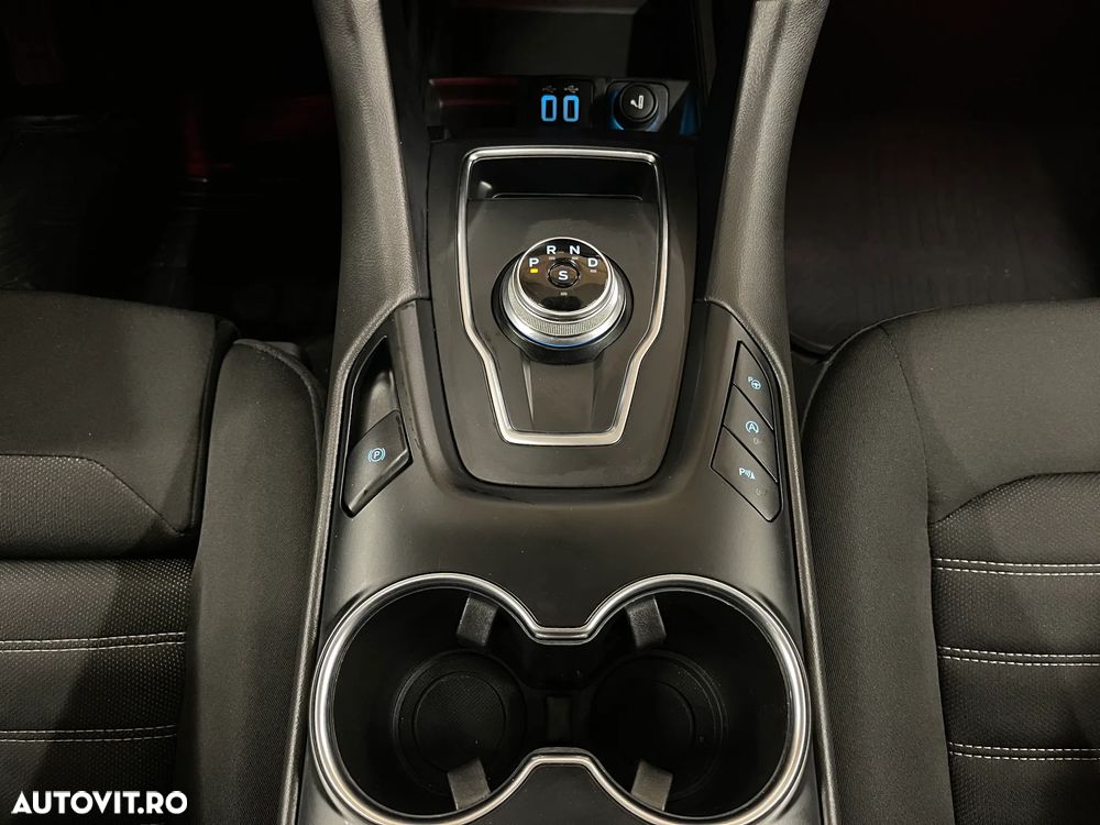 Ford Mondeo 2.0 TDCI Aut. Trend - 24