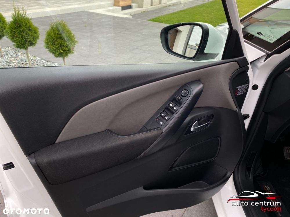Citroën C4 Picasso - 23
