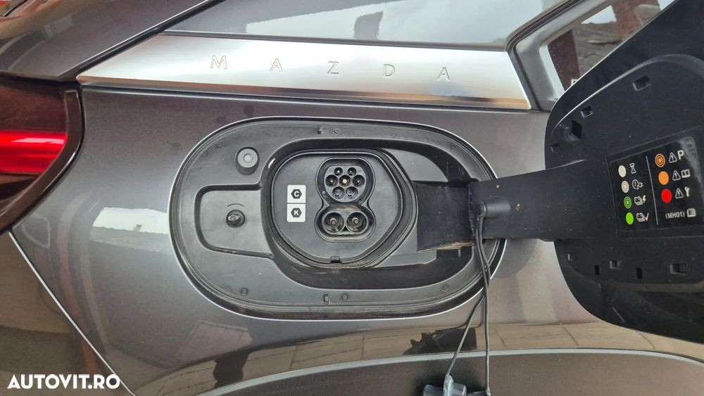 Mazda MX-30 e-SKYACTIV EXCLUSIVE-LINE - 37
