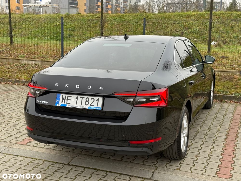 Skoda Superb 2.0 TDI SCR Ambition - 31
