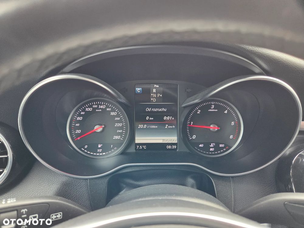 Mercedes-Benz GLC 250 d 4Matic 9G-TRONIC AMG Line - 20