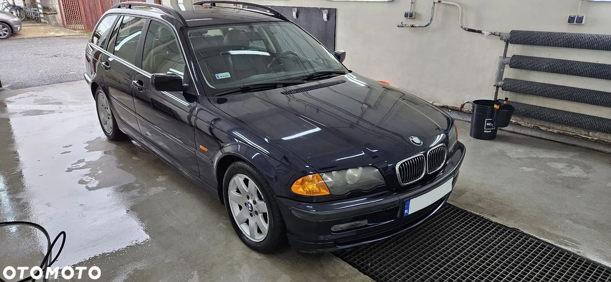 BMW Seria 3 320i - 1
