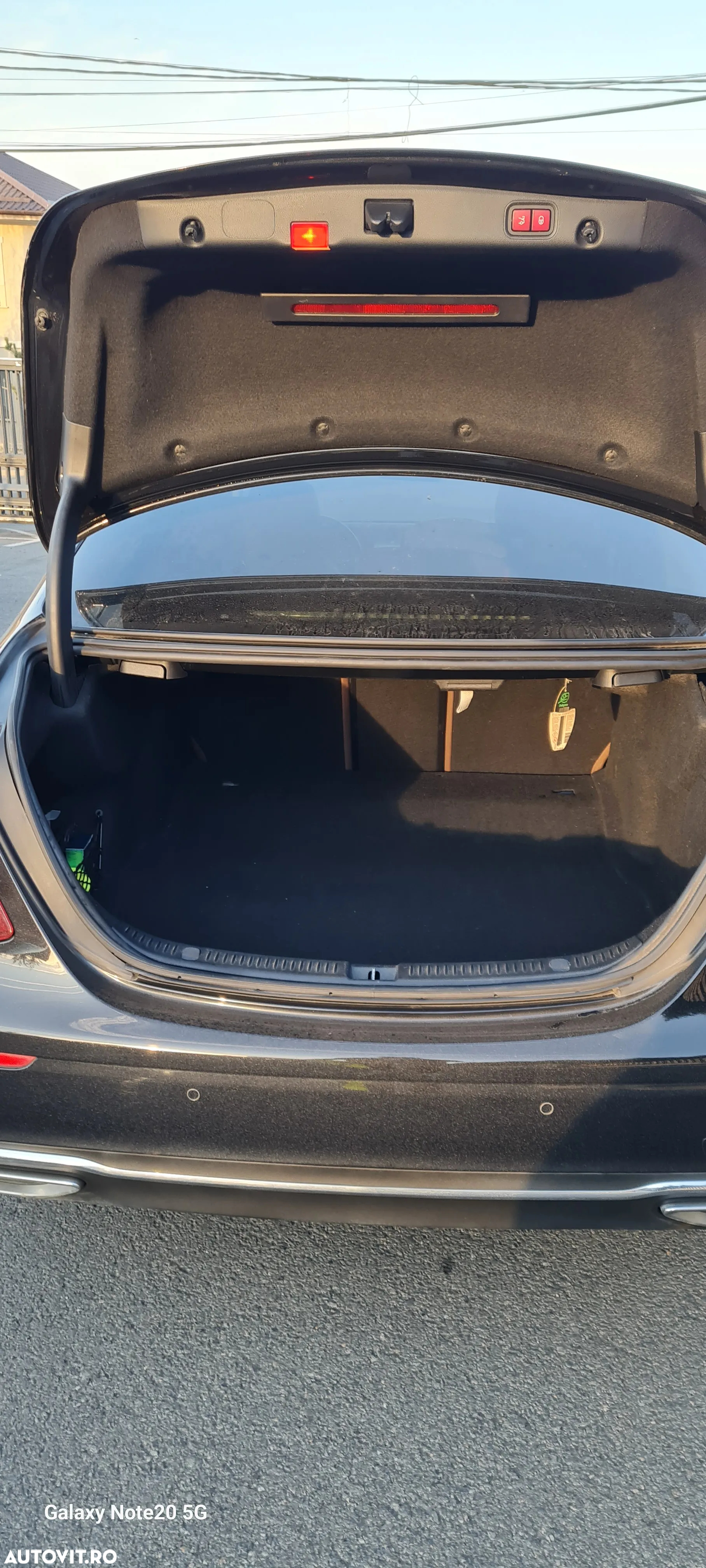 Mercedes-Benz E 220 d 9G-TRONIC Avantgarde - 12