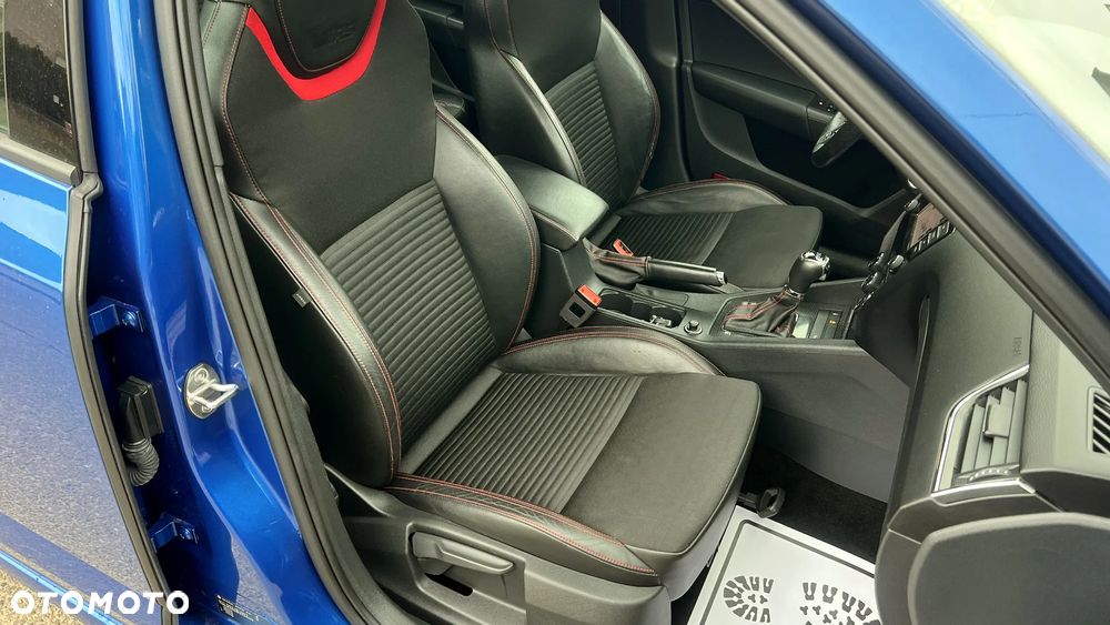 Skoda Octavia 2.0 TDI DSG RS - 8
