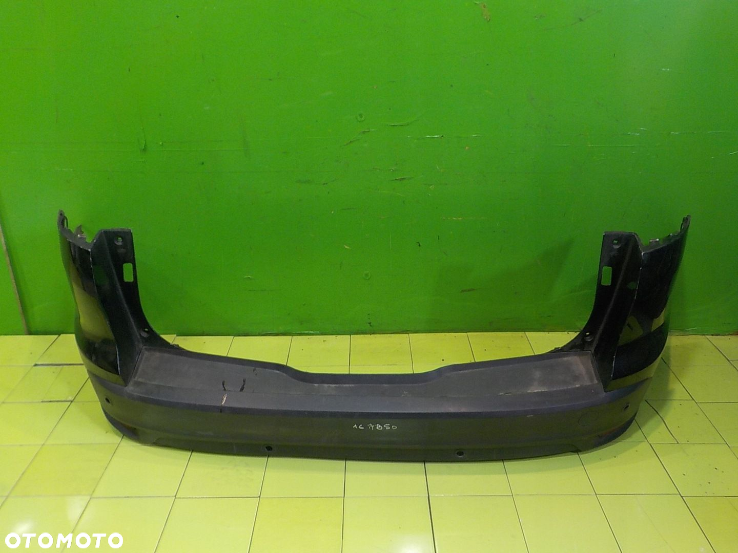 FORD FOCUS MK3 1.0 B 14r 5D KOMBI zderzak tyl - 2