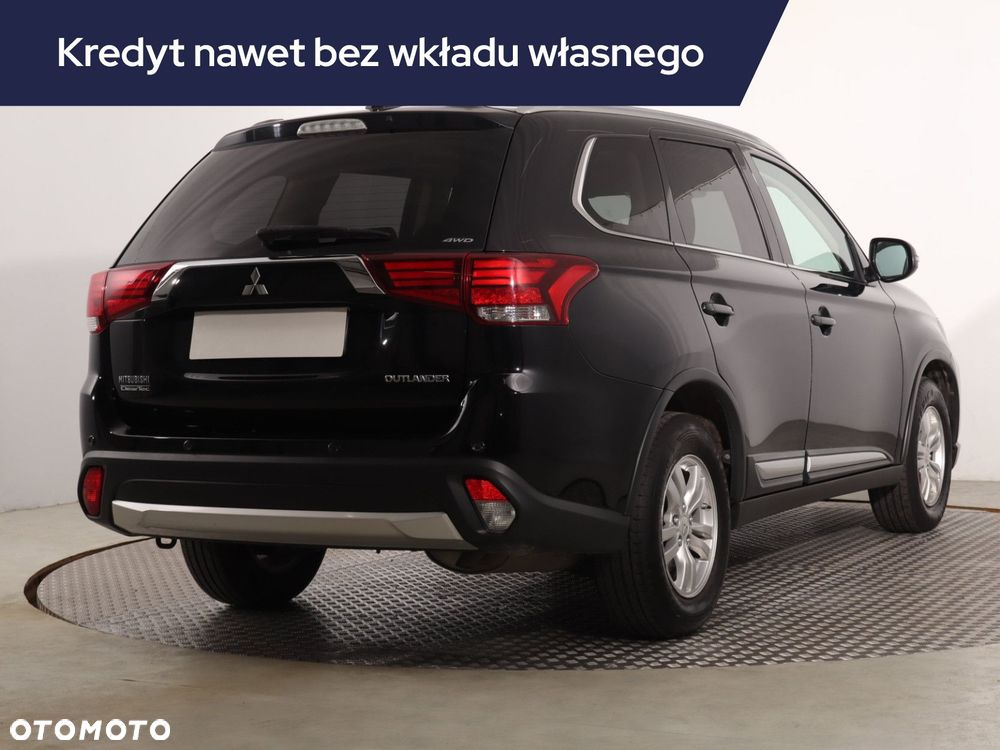 Mitsubishi Outlander - 7